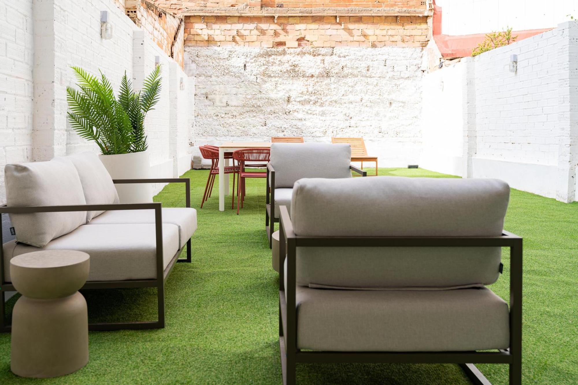 Stay U-Nique Apartments Albeniz Bcn โอสปิตาเล็ต เดอ โยเบรกัต ภายนอก รูปภาพ