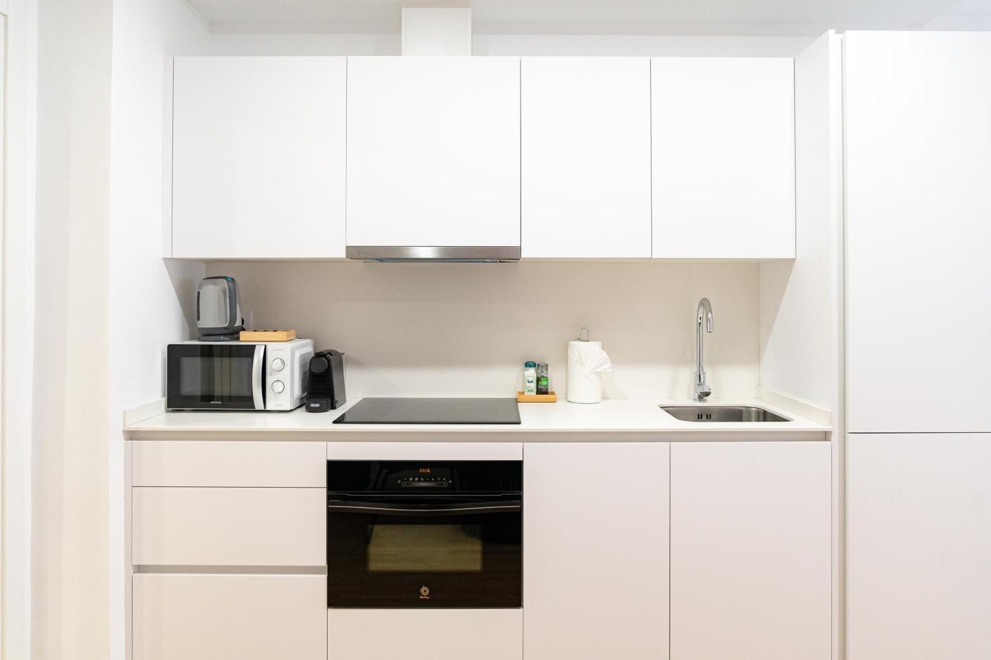 Stay U-Nique Apartments Albeniz Bcn โอสปิตาเล็ต เดอ โยเบรกัต ภายนอก รูปภาพ