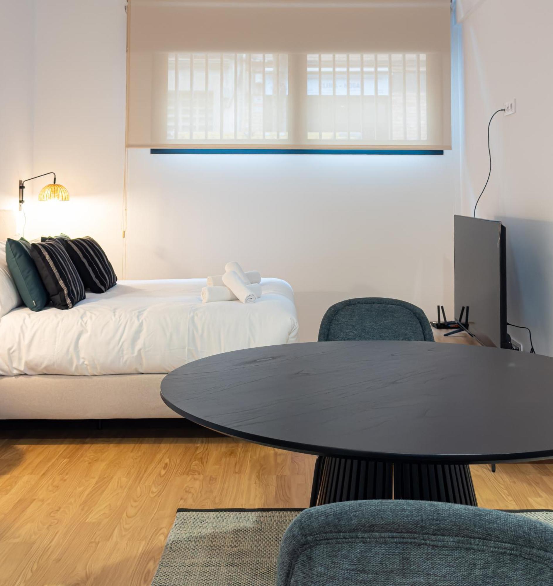 Stay U-Nique Apartments Albeniz Bcn โอสปิตาเล็ต เดอ โยเบรกัต ภายนอก รูปภาพ