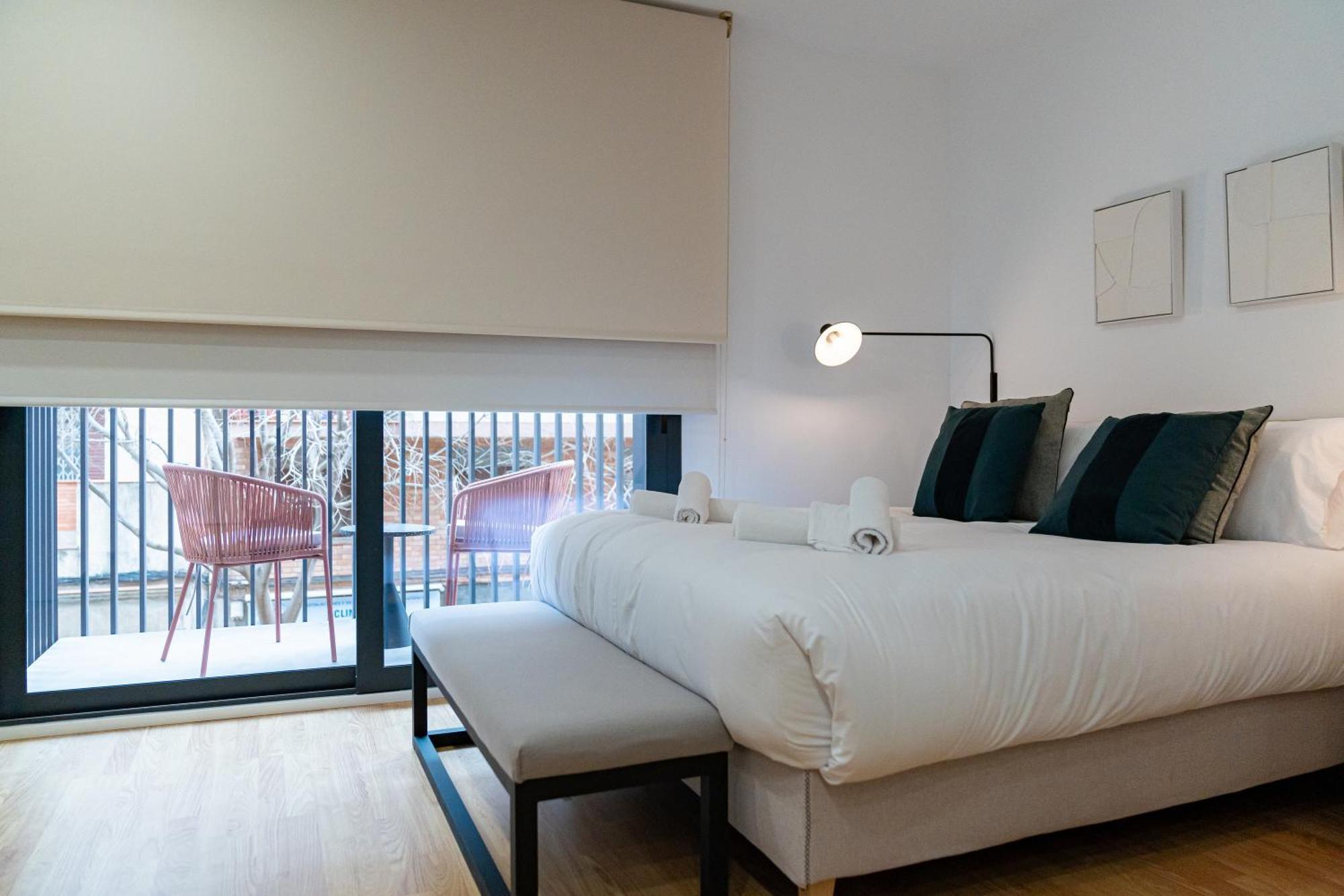 Stay U-Nique Apartments Albeniz Bcn โอสปิตาเล็ต เดอ โยเบรกัต ภายนอก รูปภาพ